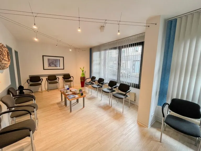 Immobilienangebot - Wissen - Alle - Attraktive Praxis/Gewerbefläche in Zentrumslage von Wissen - vielseitig nutzbar!