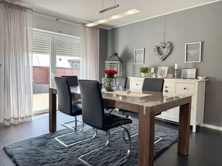 Immobilienangebot - Fürthen - Alle - Modernes Einfamilienhaus mit stilvollem Garten, Pool & eigenem Friseursalon in ruhiger Lage nahe Hamm