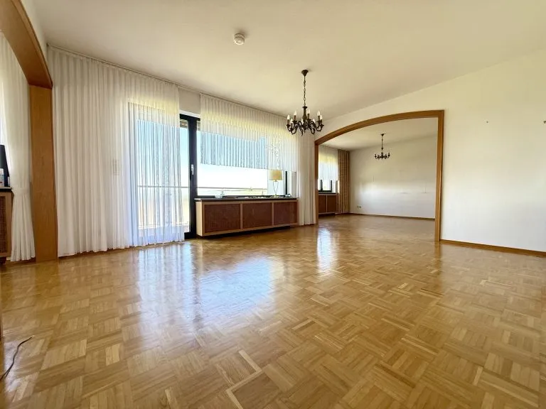 Immobilienangebot - VG Kirchen - Alle - Wohnen mit vielen Möglichkeiten – Einfamilienhaus mit Einliegerwohnung!