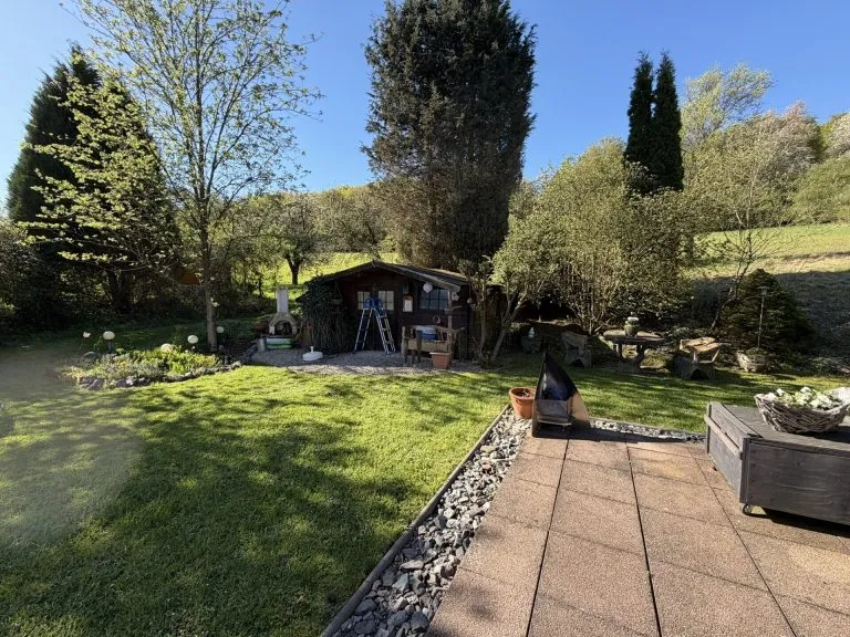 Immobilienangebot - Hamm VG - Alle - Vermietetes Zweifamilienhaus mit Sauna, Partykeller und Waldblick!