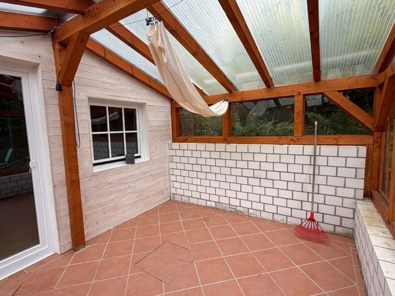 Immobilienangebot - Selbach - Alle - Einfamilienhaus/ Wochenendhaus in ruhiger, grüner Lage mit individuellem Ausbaupotenzial
