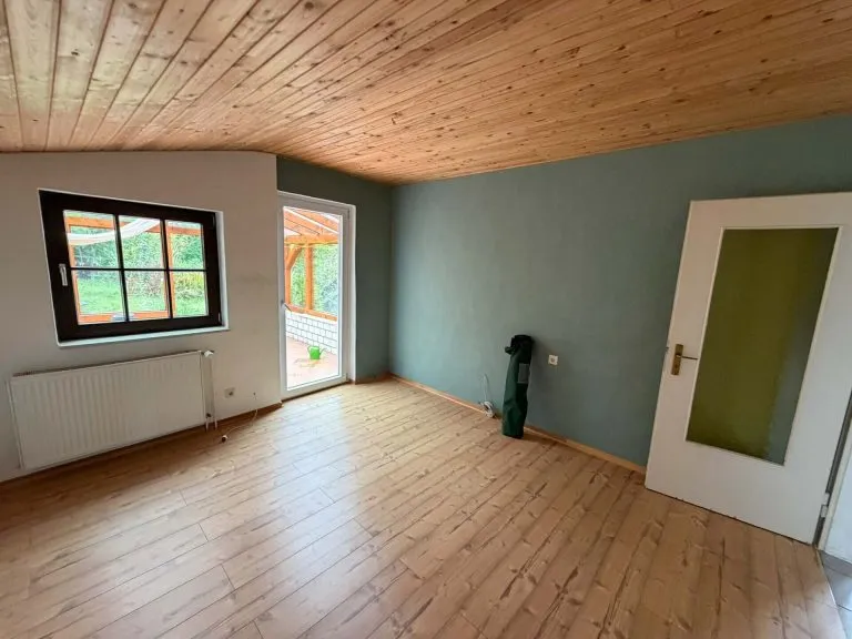 Immobilienangebot - Selbach - Alle - Einfamilienhaus/ Wochenendhaus in ruhiger, grüner Lage mit individuellem Ausbaupotenzial