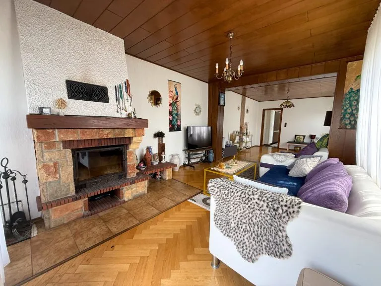 Immobilienangebot - Alfter - Alle - Einfamilienhaus mit viel Platz, großem Garten, Balkon und Terrasse in Alfter Witterschlick