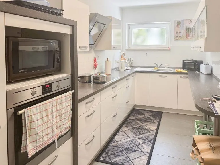 Immobilienangebot - Bad Honnef - Alle - Gepflegte Souterrainwohnung mit drei Zimmern und zwei Terrassen in zentraler Lage von Bad Honnef