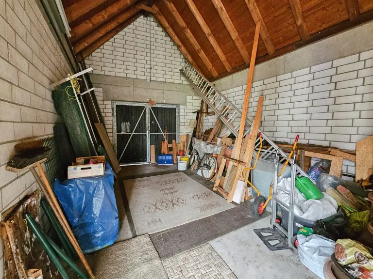 Immobilienangebot - Bonn - Alle - Einfamilienhaus mit bebaubarem Grundstück und Entwicklungspotenzial in Bonn-Beuel (Holzlar)