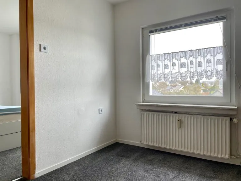 Immobilienangebot - Gummersbach - Alle - Ein Haus, viele Möglichkeiten: Flexibles Zweifamilienhaus mit großem Gartenpotenzial!