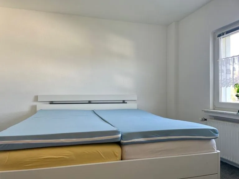 Immobilienangebot - Gummersbach - Alle - Ein Haus, viele Möglichkeiten: Flexibles Zweifamilienhaus mit großem Gartenpotenzial!