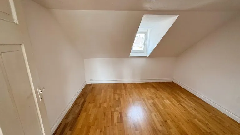 Immobilienangebot - Diez - Alle - Solides Zweifamilienhaus mit Garten in zentraler Lage bei Limburg!