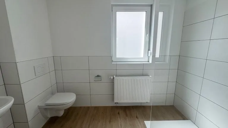 Immobilienangebot - Limburg an der Lahn / Staffel - Alle - Zwei sanierte Zweifamilienhäuser mit großer Scheune auf einem Grundstück mit Fernblick auf Limburg!