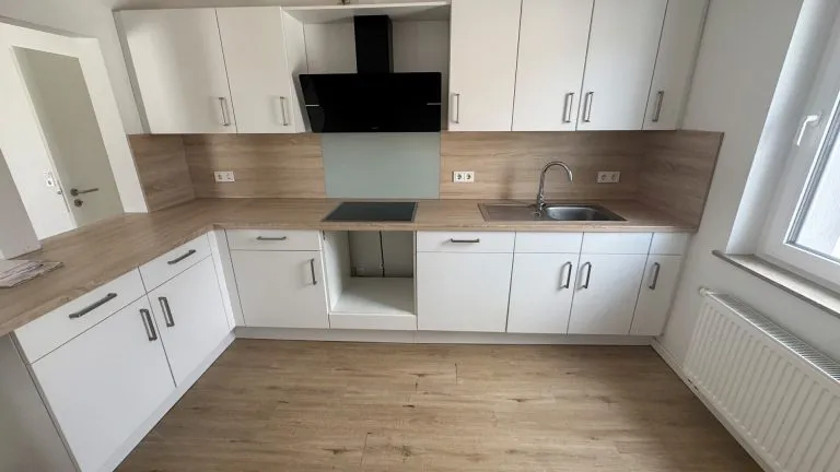 Immobilienangebot - Limburg an der Lahn / Staffel - Alle - Zwei sanierte Zweifamilienhäuser mit großer Scheune auf einem Grundstück mit Fernblick auf Limburg!