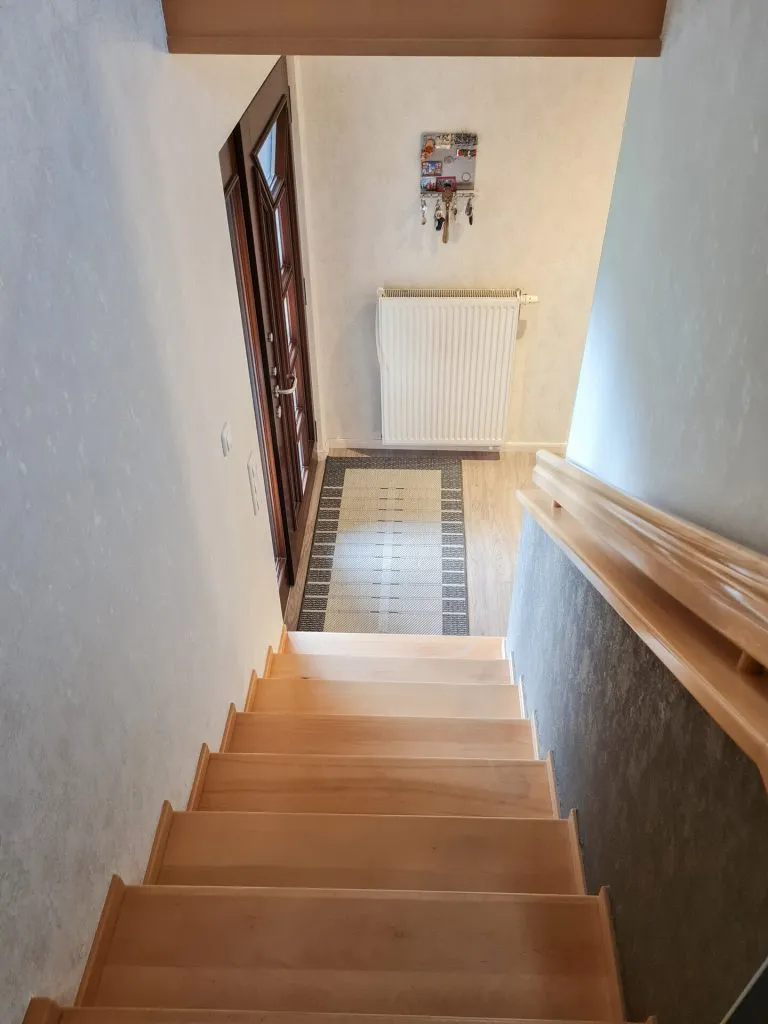 Immobilienangebot - Straßenhaus - Alle - Großzügiges Landhaus mit viel Platz, gepflegtem Garten und vielseitigen Nutzungsmöglichkeiten!