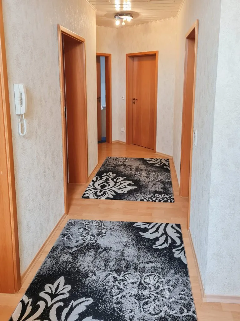 Immobilienangebot - Straßenhaus - Alle - Großzügiges Landhaus mit viel Platz, gepflegtem Garten und vielseitigen Nutzungsmöglichkeiten!