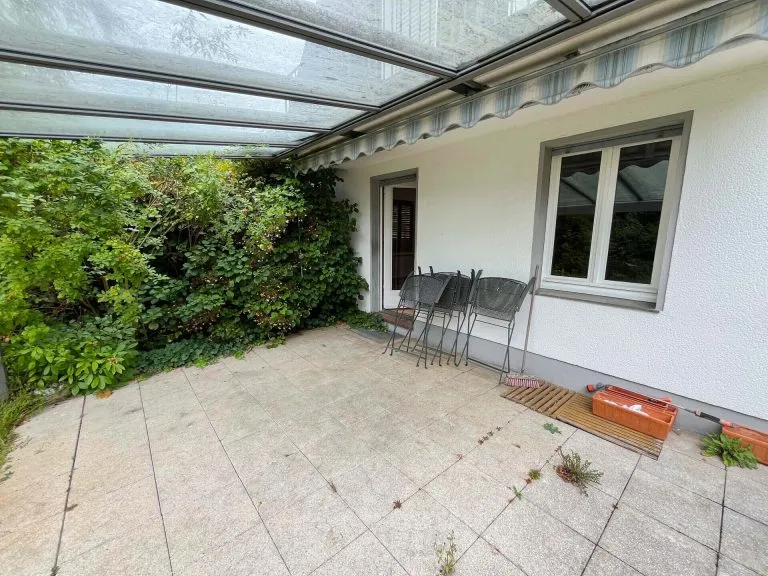 Immobilienangebot - Siegen / Eiserfeld - Alle - Großzügiges Mietshaus mit Garten in Siegen-Eiserfeld - WG geeignet & familienfreundlich!