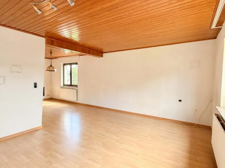 Immobilienangebot - Bad Marienberg VG - Alle - **RESERVIERT** Einfamilienhaus mit viel Platz und Potenzial für die ganze Familie!