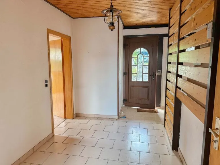 Immobilienangebot - Bad Marienberg VG - Alle - **RESERVIERT** Einfamilienhaus mit viel Platz und Potenzial für die ganze Familie!