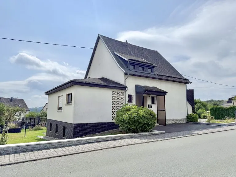 Immobilienangebot - Bad Marienberg VG - Alle - **RESERVIERT** Einfamilienhaus mit viel Platz und Potenzial für die ganze Familie!