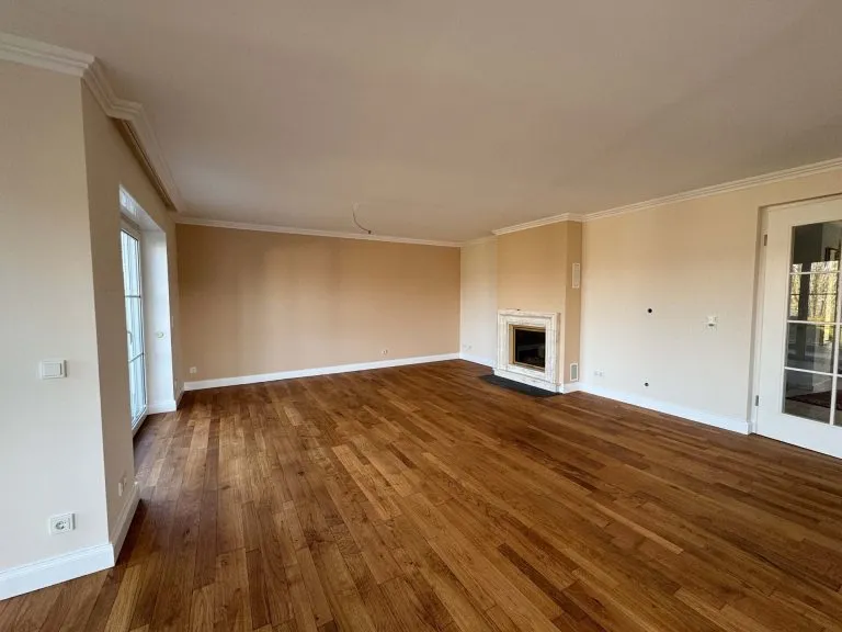 Immobilienangebot - Montabaur - Alle - Repräsentatives Haus mit tollem Garten & Doppelgarage in gefragter Lage von Montabaur zu vermieten!