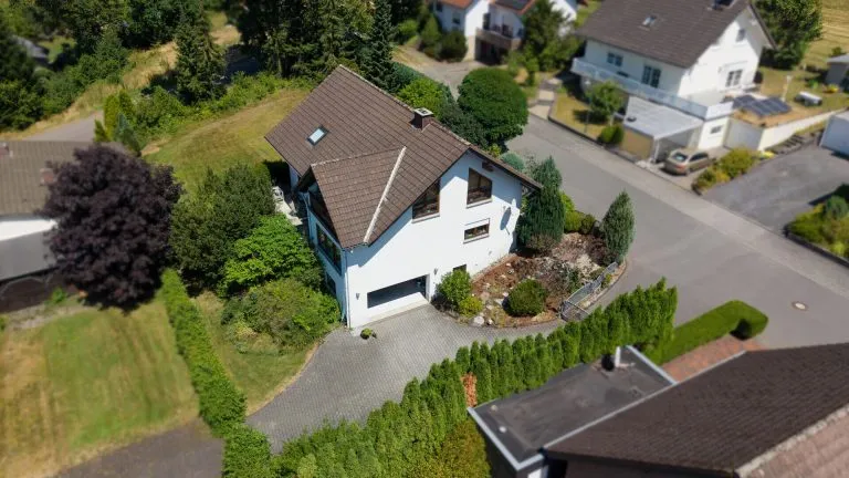 Immobilienangebot - Luckenbach - Alle - Großzügiges Wohnen mit vielseitigen Möglichkeiten – Einfamilienhaus mit voll erschlossenem Bauplatz!