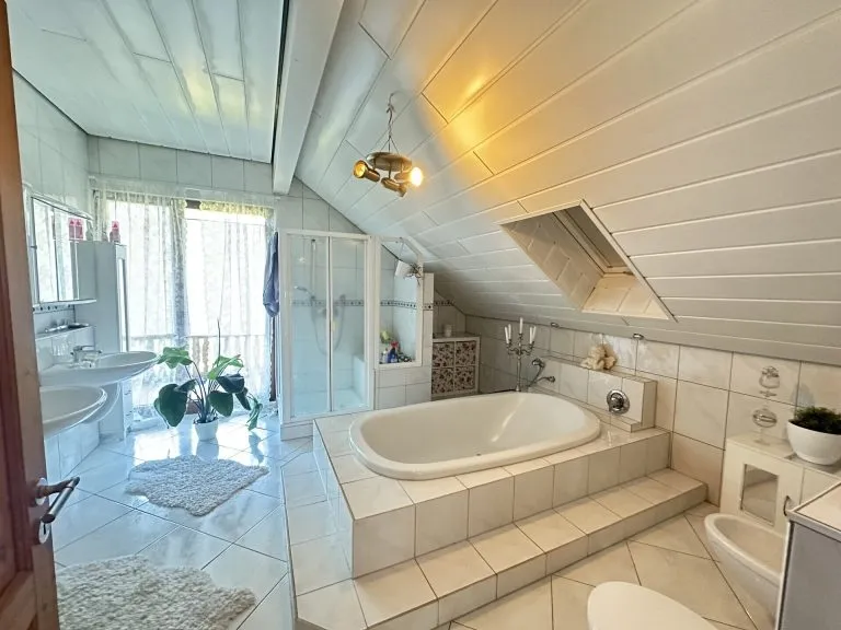 Immobilienangebot - Luckenbach - Alle - Großzügiges Wohnen mit vielseitigen Möglichkeiten – Einfamilienhaus mit voll erschlossenem Bauplatz!