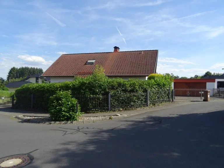 Immobilienangebot - Langenhahn - Alle - Hochwertiges, freistehendes EFH mit Garten und Doppelgarage sucht Mieter!