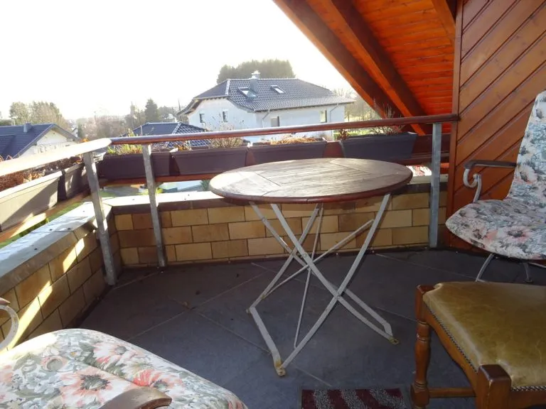 Immobilienangebot - Langenhahn - Alle - Hochwertiges, freistehendes EFH mit Garten und Doppelgarage sucht Mieter!