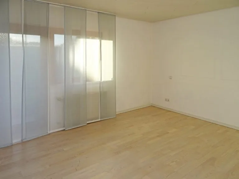 Immobilienangebot - Langenhahn - Alle - Hochwertiges, freistehendes EFH mit Garten und Doppelgarage sucht Mieter!