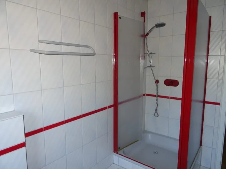 Immobilienangebot - Langenhahn - Alle - Hochwertiges, freistehendes EFH mit Garten und Doppelgarage sucht Mieter!