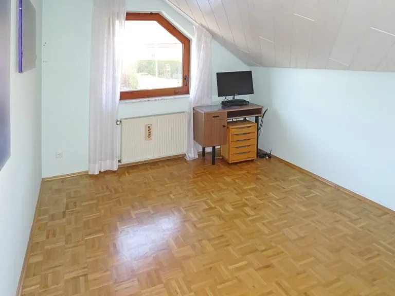 Immobilienangebot - Langenhahn - Alle - Hochwertiges, freistehendes EFH mit Garten und Doppelgarage sucht Mieter!
