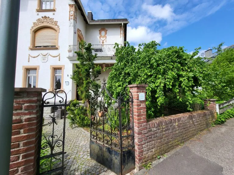 Immobilienangebot - Höhr-Grenzhausen - Alle - Wohnen und Arbeiten unter einem Dach - stilvolle Stadtvilla in top Lage von Höhr-Grenzhausen!
