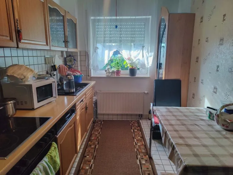 Immobilienangebot - Altenkirchen - Alle - Eigentumswohnung mit Terrasse und Tiefgaragenstellplatz in einem OT von Altenkirchen!