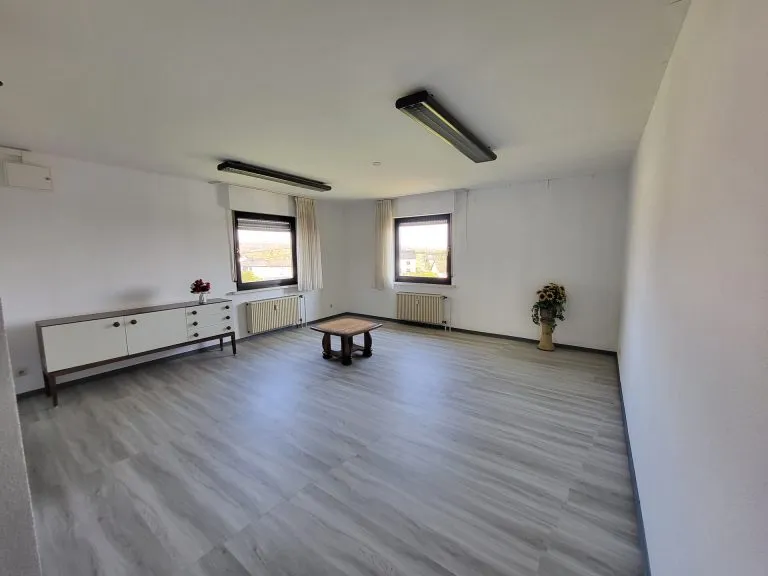 Immobilienangebot - Herschbach - Alle - Helle 2 Zimmerwohnung mit Einbauküche in ruhiger Wohnlage!