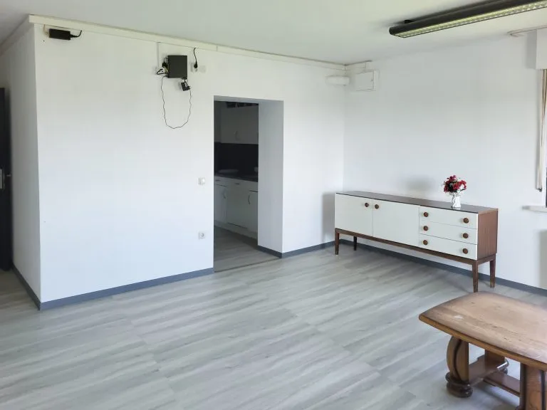 Immobilienangebot - Herschbach - Alle - Helle 2 Zimmerwohnung mit Einbauküche in ruhiger Wohnlage!